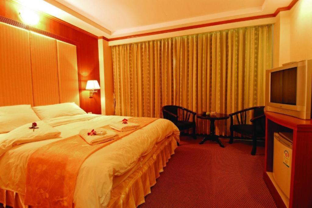 Western Grand Hotel Ratchaburi Ban Bang Kra Extérieur photo