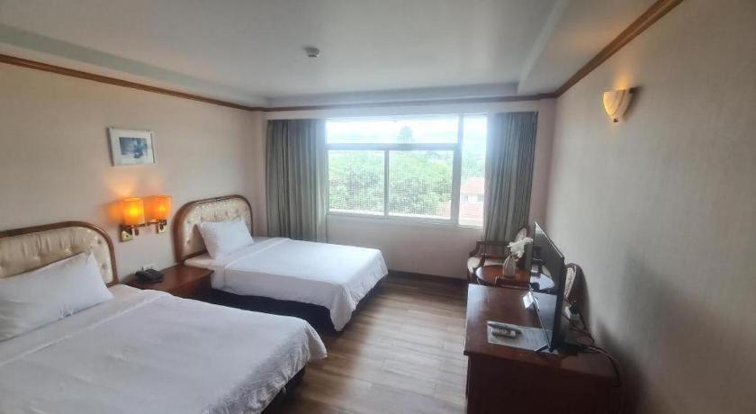 Western Grand Hotel Ratchaburi Ban Bang Kra Extérieur photo