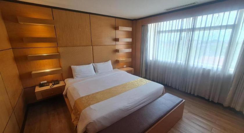 Western Grand Hotel Ratchaburi Ban Bang Kra Extérieur photo