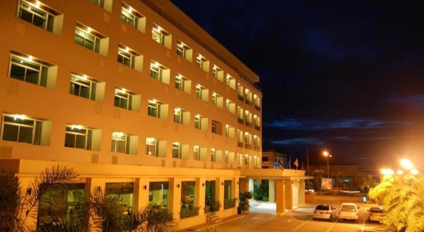 Western Grand Hotel Ratchaburi Ban Bang Kra Extérieur photo