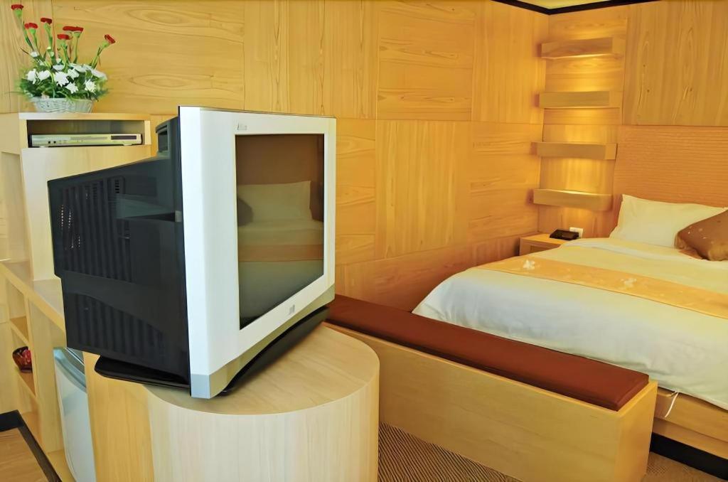 Western Grand Hotel Ratchaburi Ban Bang Kra Extérieur photo