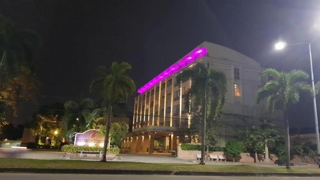 Western Grand Hotel Ratchaburi Ban Bang Kra Extérieur photo